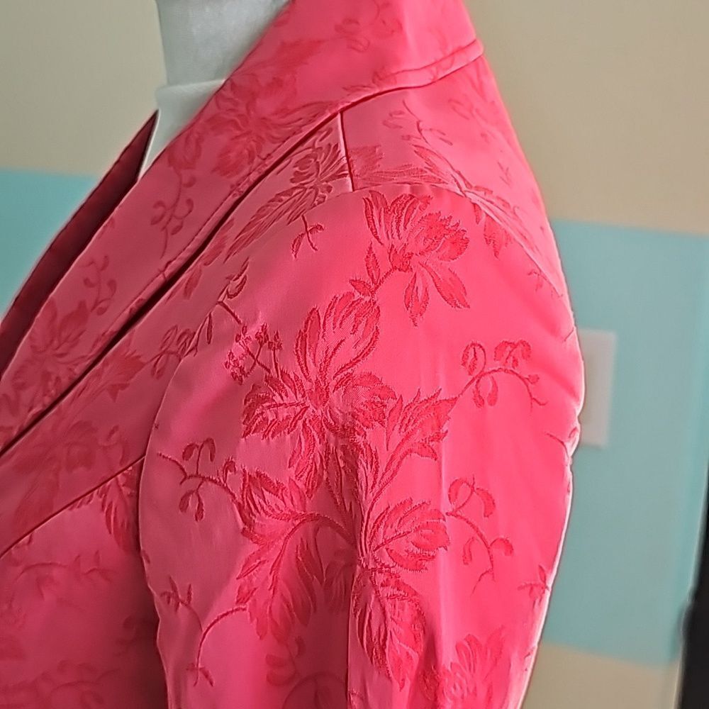 Guess collection hot pink silk like fitted jacket size 2 - Picture 5 of 13